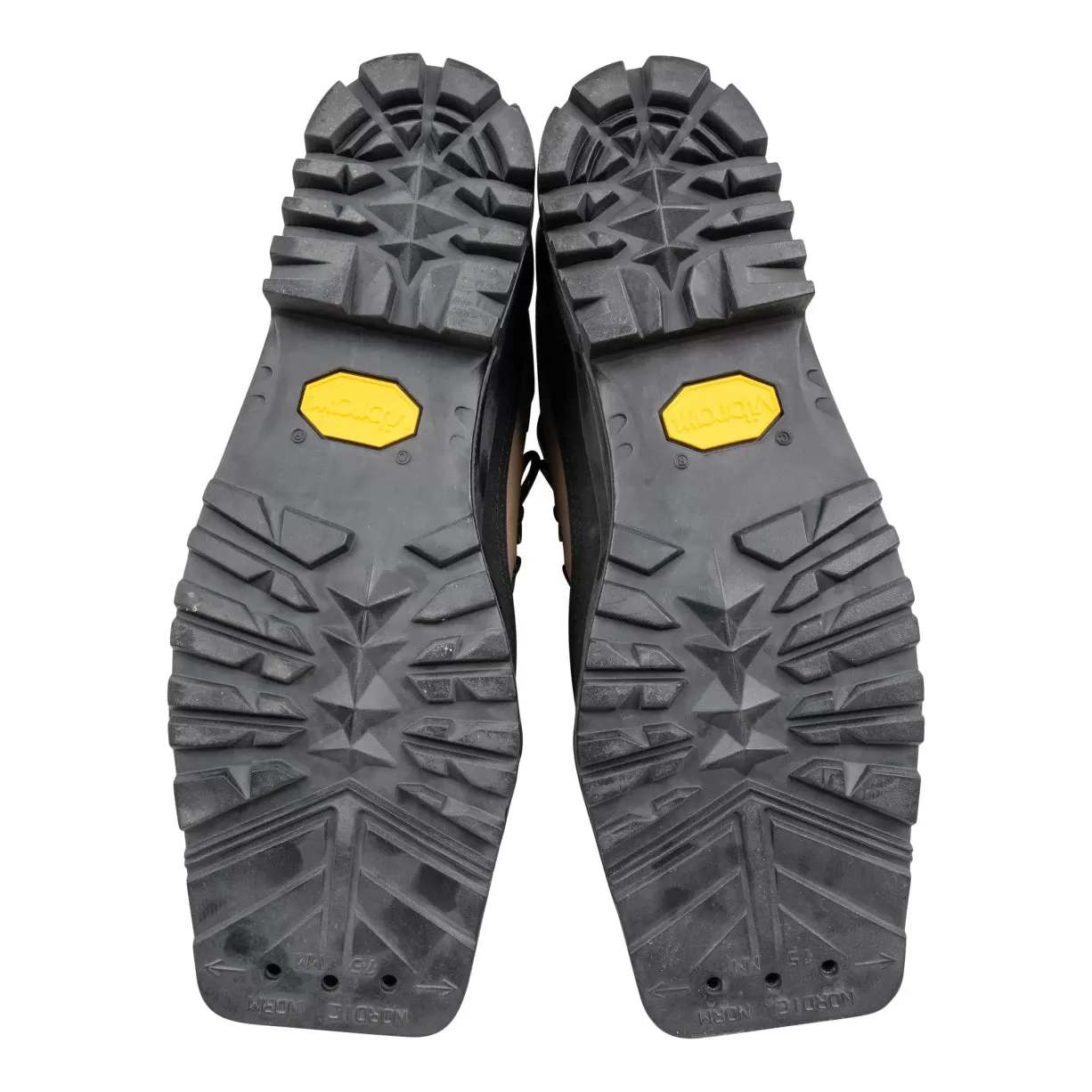 Alpina Montana 75 3-Pin Cross Country Ski Boot